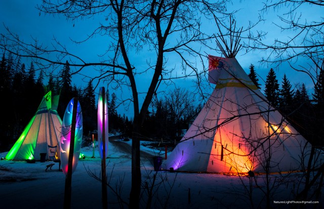 Flying Canoë Volant 2016, in Mill Creek Ravine. Photo by Flying Canoē Volant