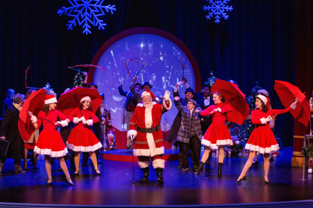 ‘Twas the nights before Christmas and all through the house(s)… a big opening night in Edmonton ‘Twas the nights before Christmas and all through the house(s)… a big opening night in Edmonton